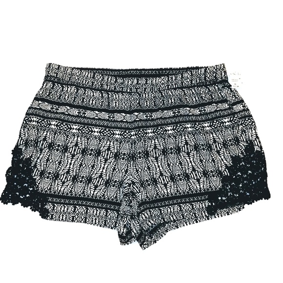 Forever 21 Pants - Forever 21 NEW Plus 2X Lace Side Shorts Skort Boho